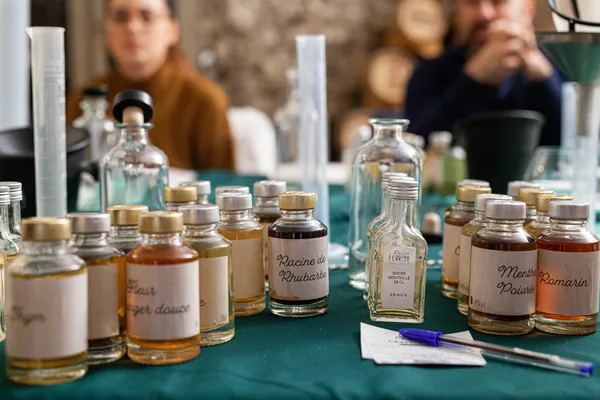 Élaborez votre propre recette de pastis avec Nathalie - Image n°2 - Wecandoo