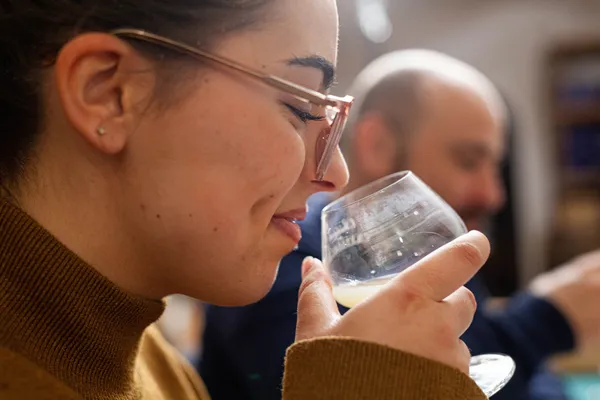 Élaborez votre propre recette de pastis avec Nathalie - Image n°1 - Wecandoo