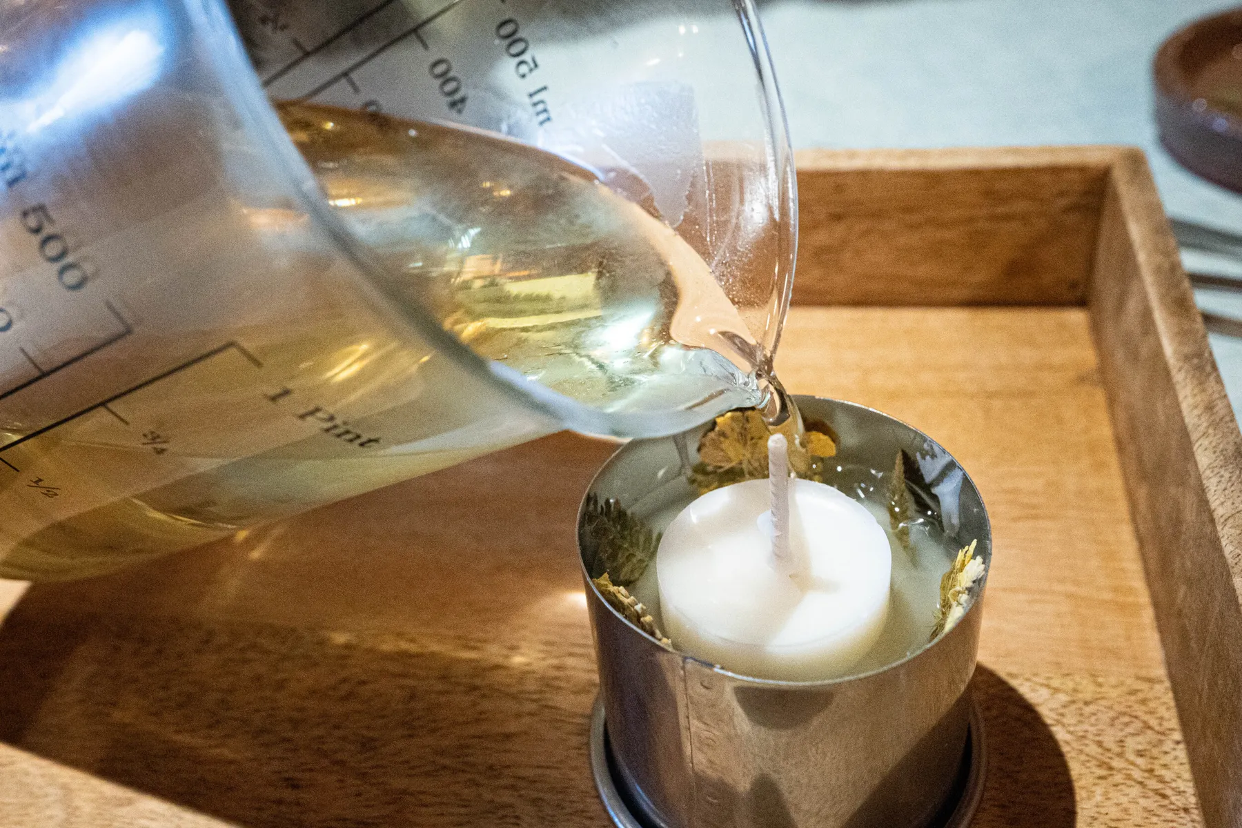 Fabriquez vos bougies fleuries avec Alexandra - Image n°4 - Wecandoo