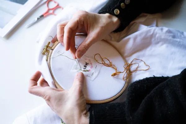 Initiez-vous à la broderie avec Léa - Image n°4 - Wecandoo