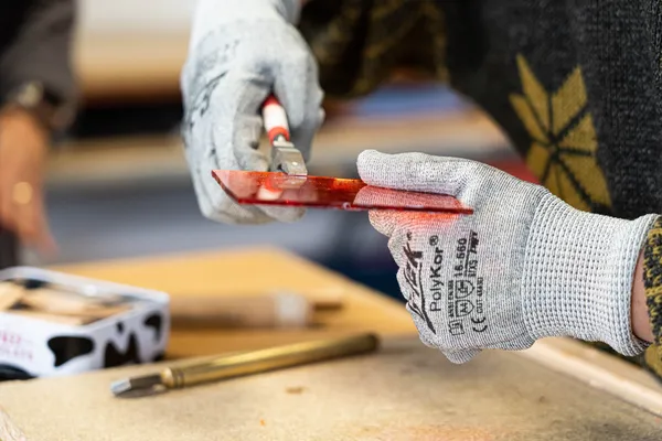 Initiez-vous au vitrail traditionnel au plomb avec Myriam - Image n°1 - Wecandoo