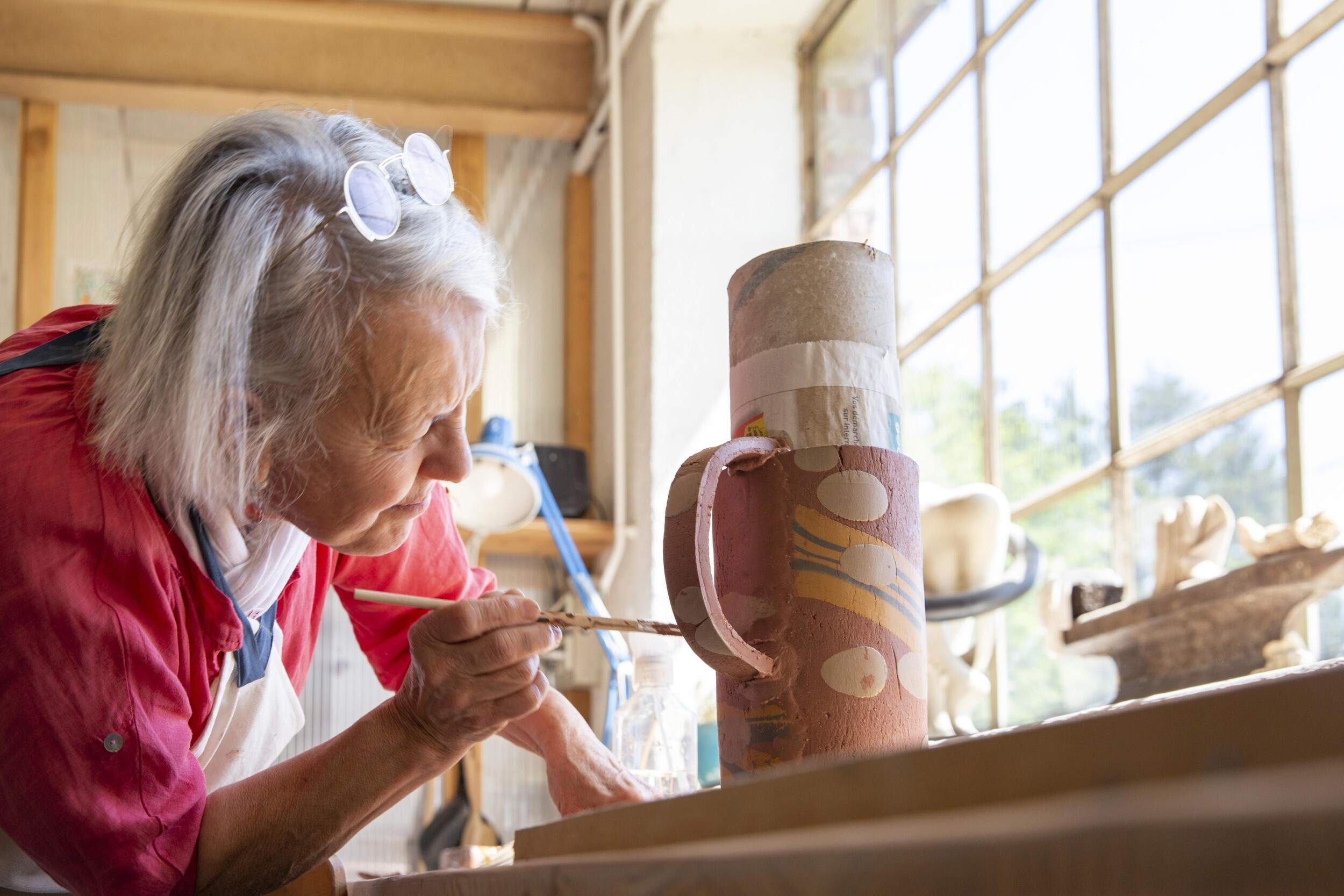 Wecandoo - Modelez votre duo de mugs ou pichet avec Sandrine - Image n°6