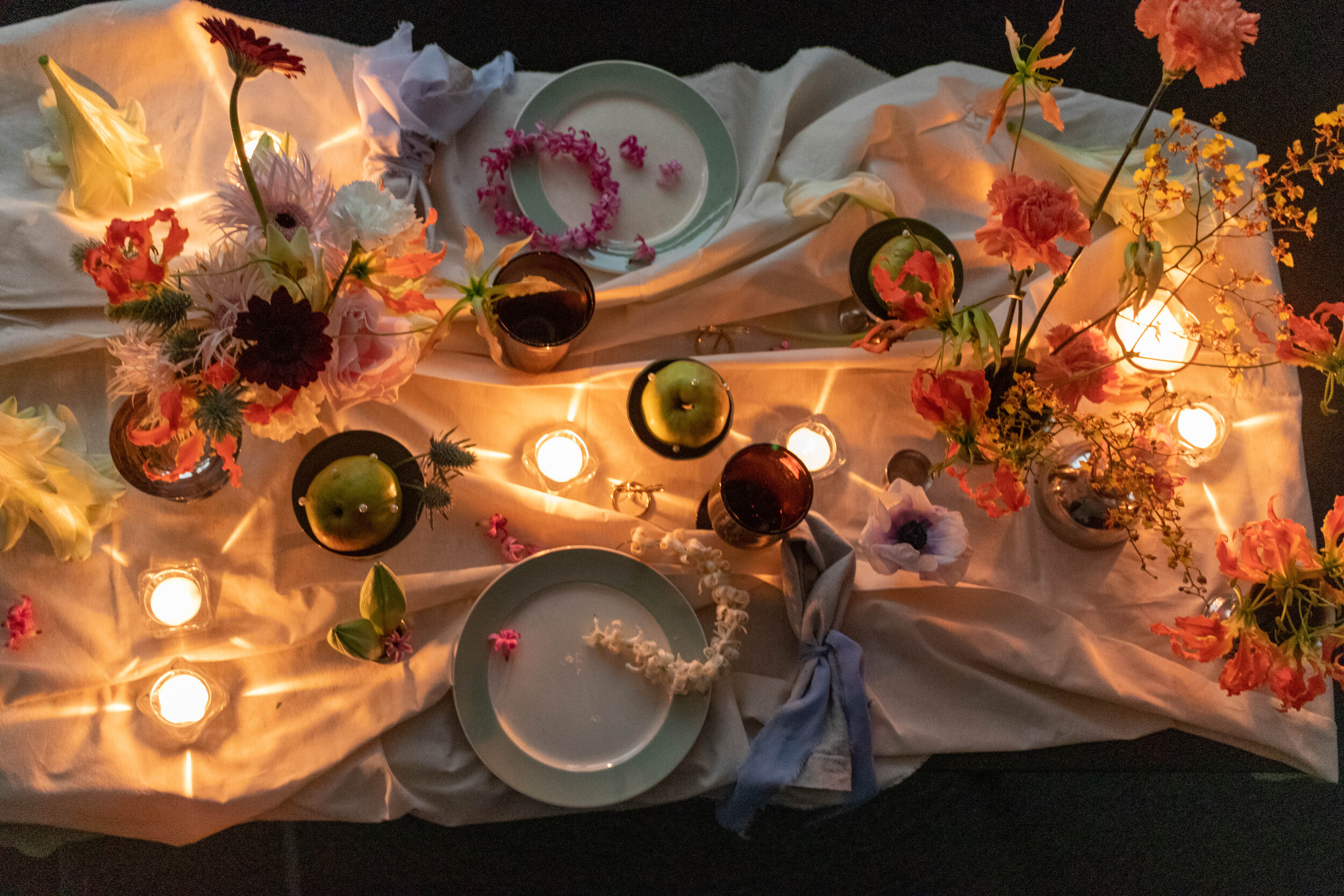 Wecandoo - Découvrez l'art de sublimer votre table avec des fleurs en compagnie de Victoria - Image n°7