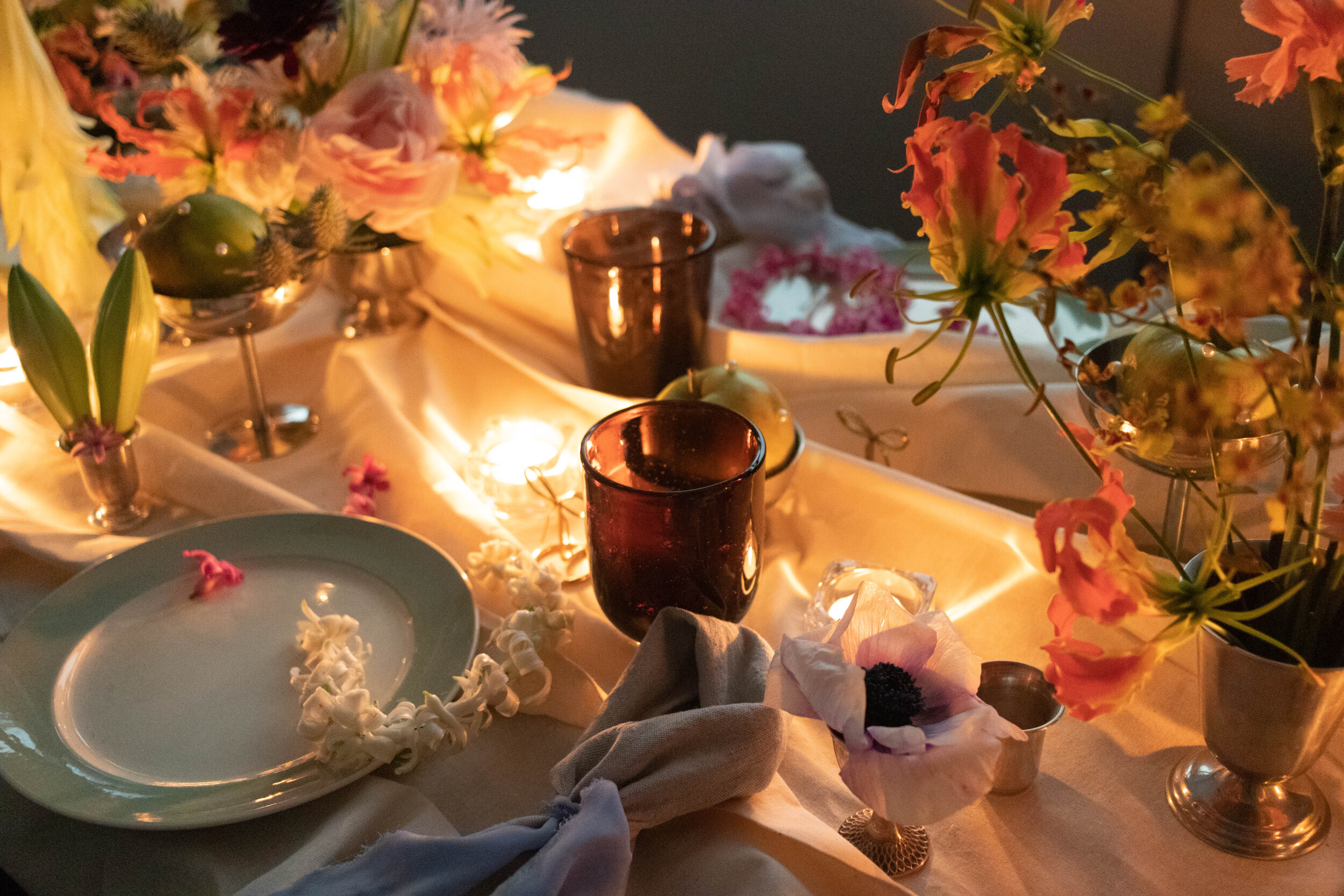 Wecandoo - Découvrez l'art de sublimer votre table avec des fleurs en compagnie de Victoria - Image n°4