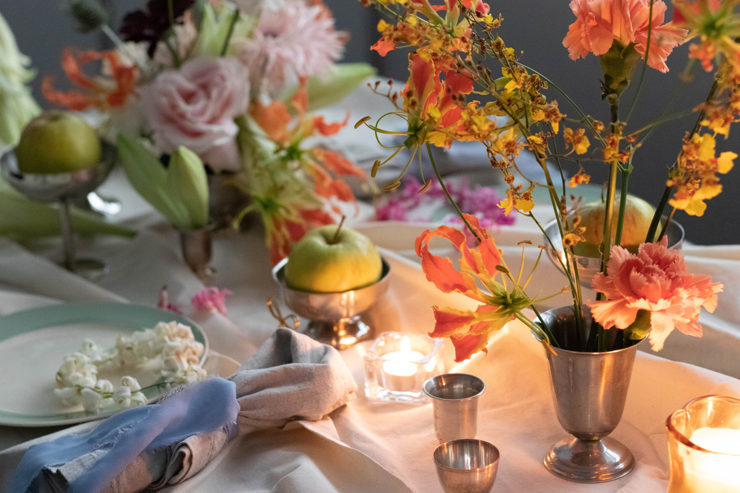 Wecandoo - Découvrez l'art de sublimer votre table avec des fleurs en compagnie de Victoria - Image n°3