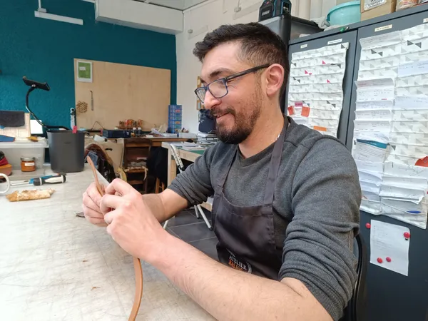 Fabriquez le collier de votre chien avec Héloïse - Image n°3 - Wecandoo