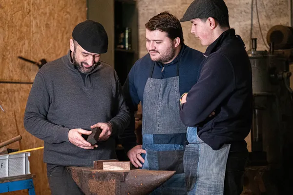 Atelier privé : Réalisez votre couteau pliant sur une journée avec Benjamin - Image n°2 - Wecandoo