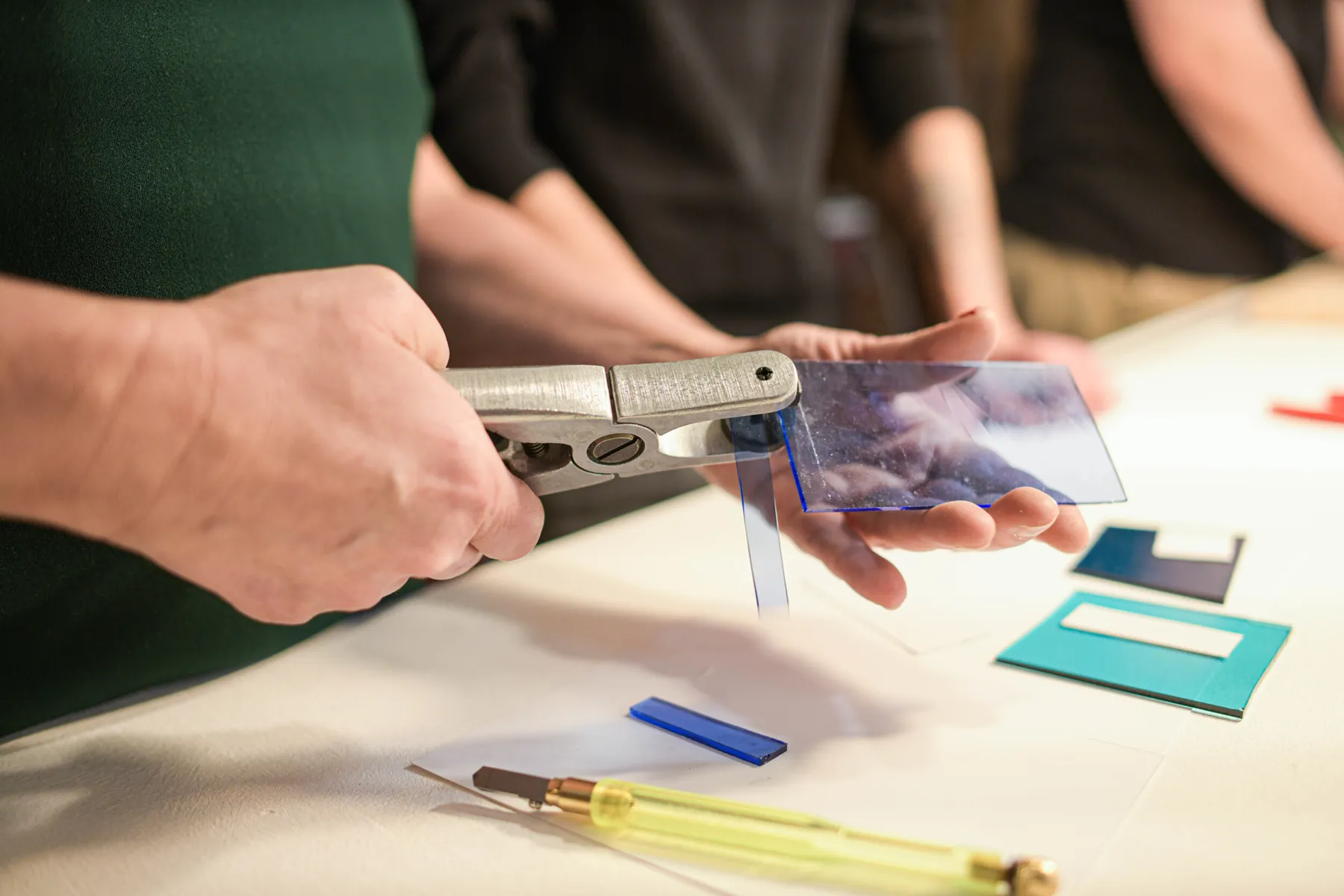 Initiez-vous au vitrail tiffany avec Marianne - Image n°1 - Wecandoo