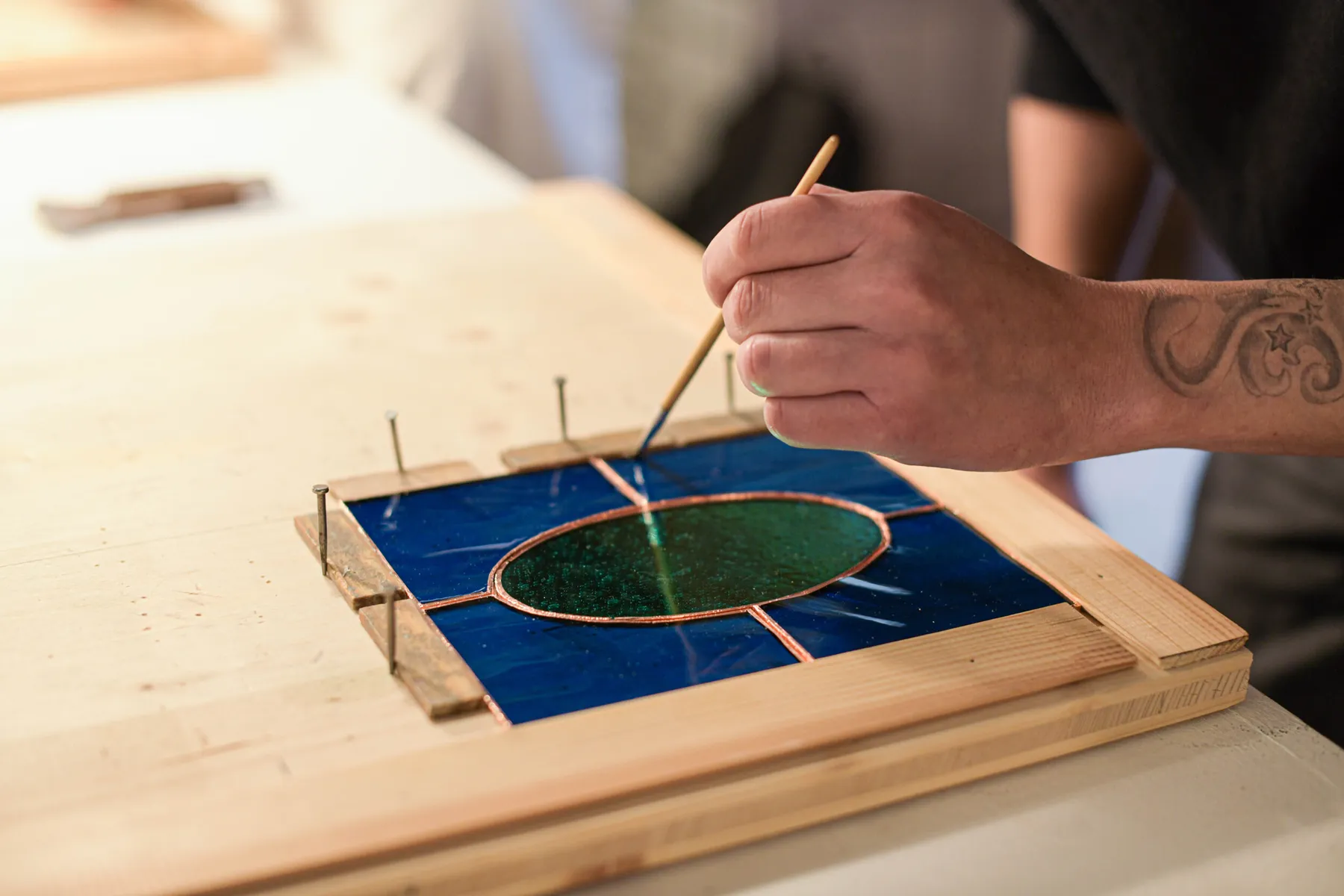 Initiez-vous au vitrail tiffany avec Marianne - Image n°4 - Wecandoo