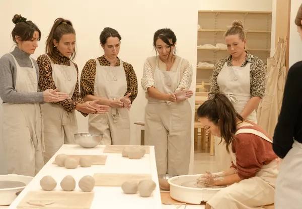 Mobilisez votre équipe et réalisez un totem collectif en céramique avec Gaëlle et son équipe - Image n°4 - Wecandoo