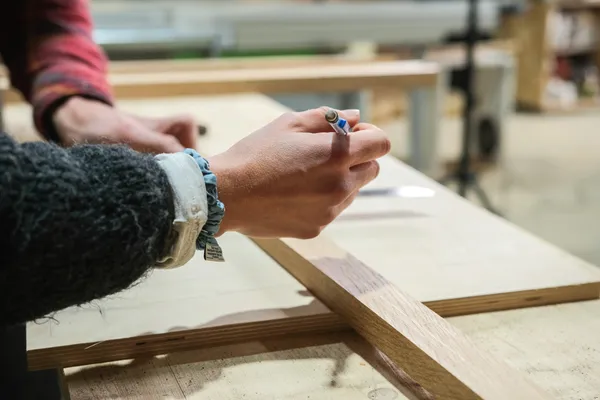 Fabriquez votre chaise de jardin en carrelets de bois avec Matteo - Image n°1 - Wecandoo