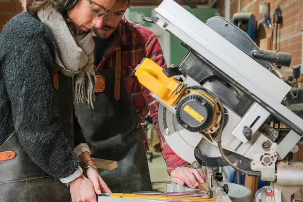 Fabriquez votre chaise de jardin en carrelets de bois avec Matteo - Image n°2 - Wecandoo
