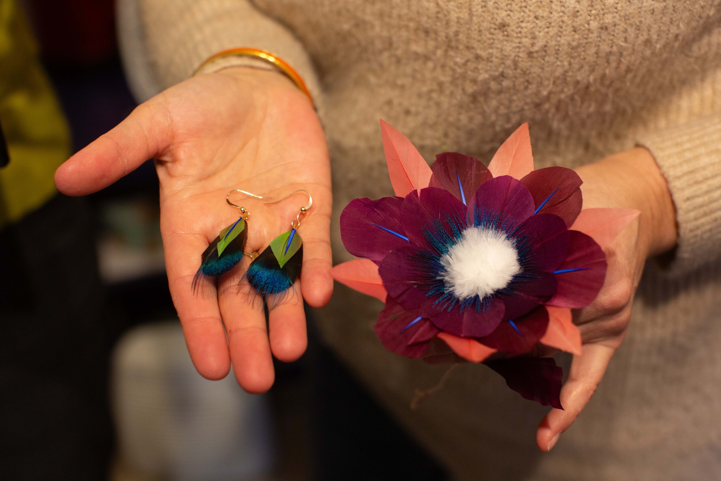 Réalisez votre accessoire en plumes