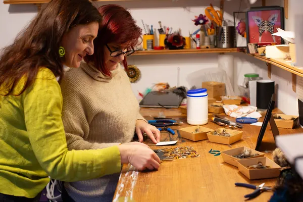 Réalisez votre tableau en plumes avec Fanny - Afbeelding nr. 2 - Wecandoo