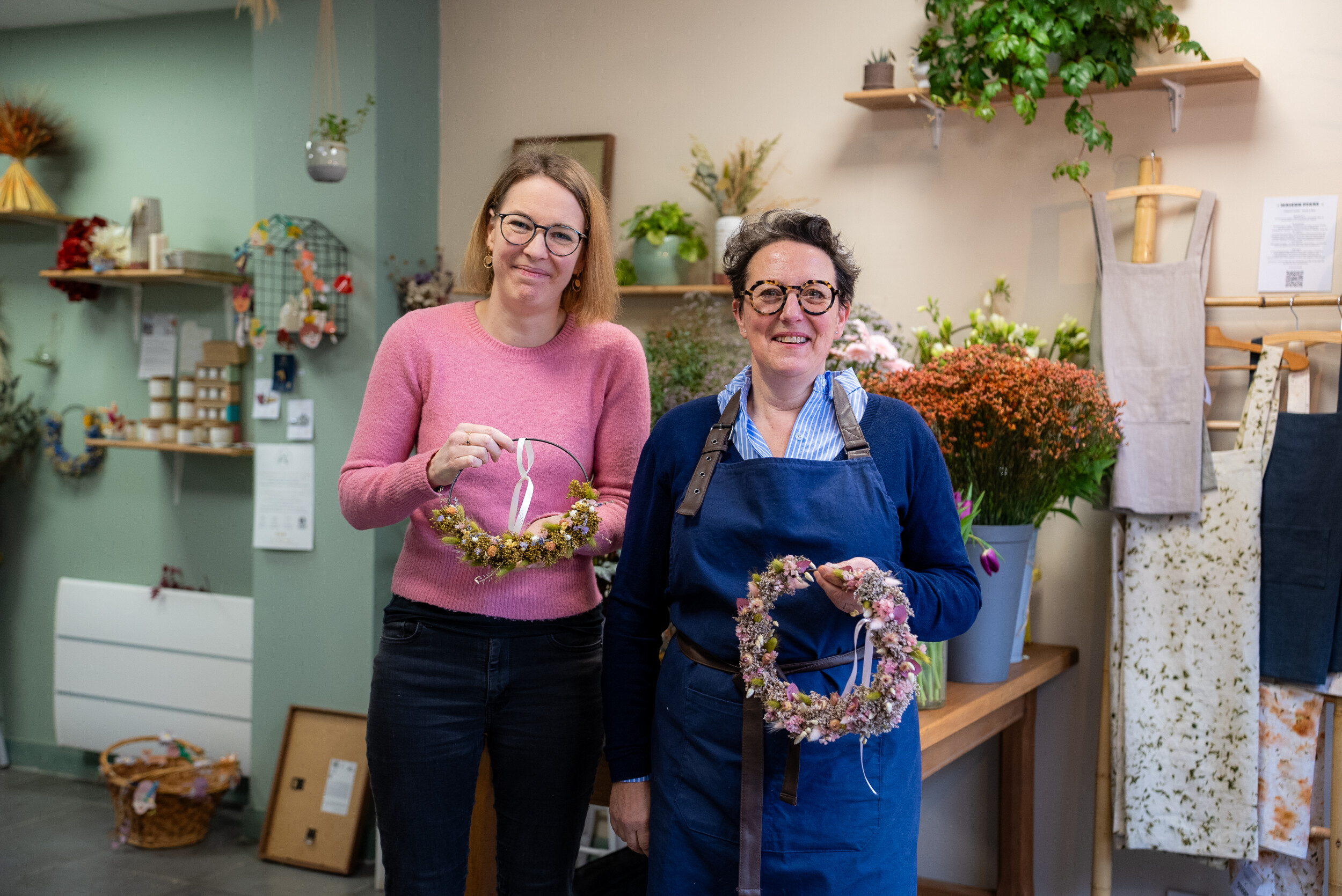 Wecandoo - Réalisez votre couronne de fleurs séchées avec Cathy - Image n°3