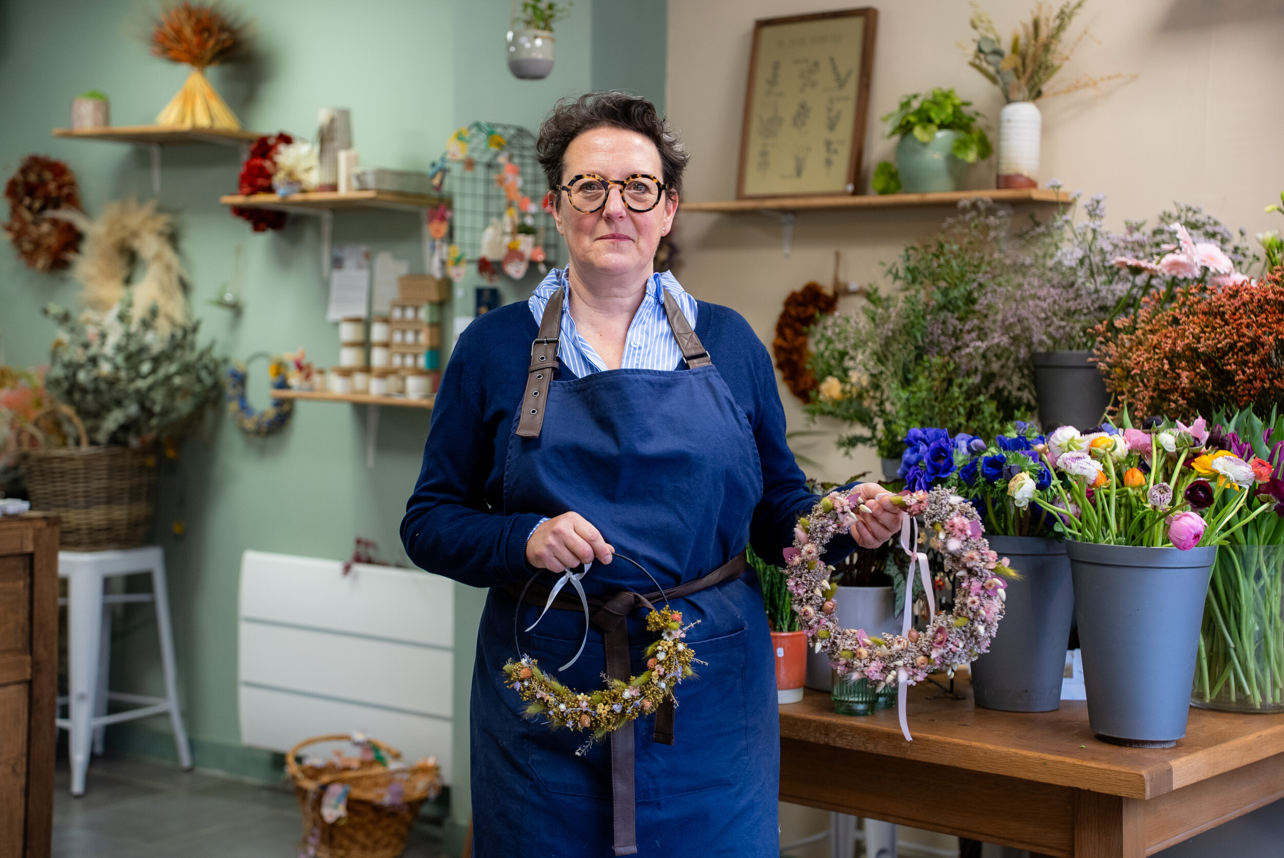 Wecandoo - Réalisez votre couronne de fleurs séchées avec Cathy - Image n°8