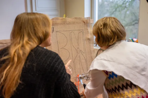 Découvrez l'art du tufting avec Alice - Image n°4 - Wecandoo