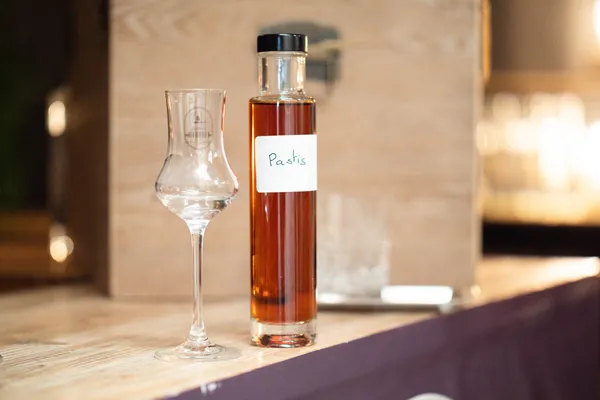 Réalisez votre pastis avec Camille - Image n°4 - Wecandoo