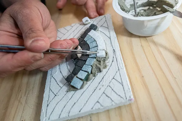 Initiez-vous à la mosaïque romaine avec Élise - Image n°3 - Wecandoo