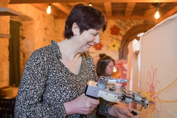 Initiez-vous au tufting avec Manon - Image n°1 - Wecandoo