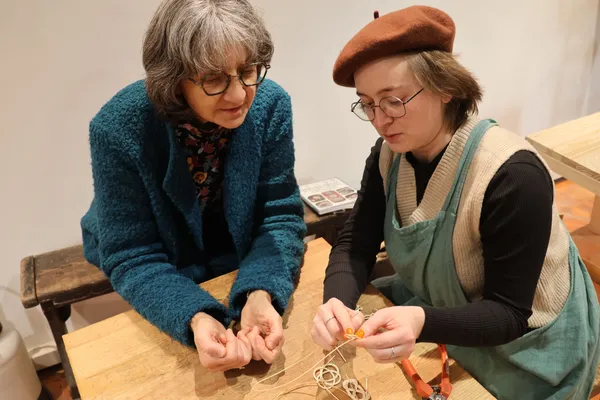 Réalisez vos bijoux en rotin avec Anna - Image n°3 - Wecandoo