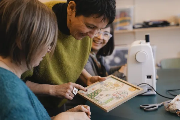 Initiez-vous à la couture graphique avec Caroline - Image n°3 - Wecandoo