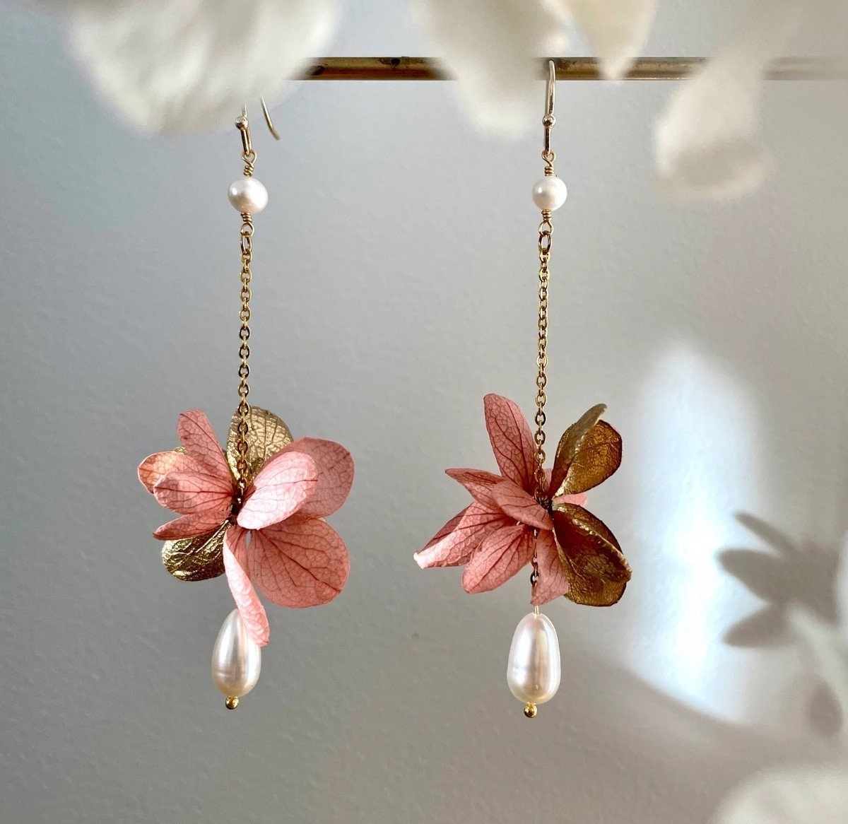 Créez votre bijou en fleurs stabilisées