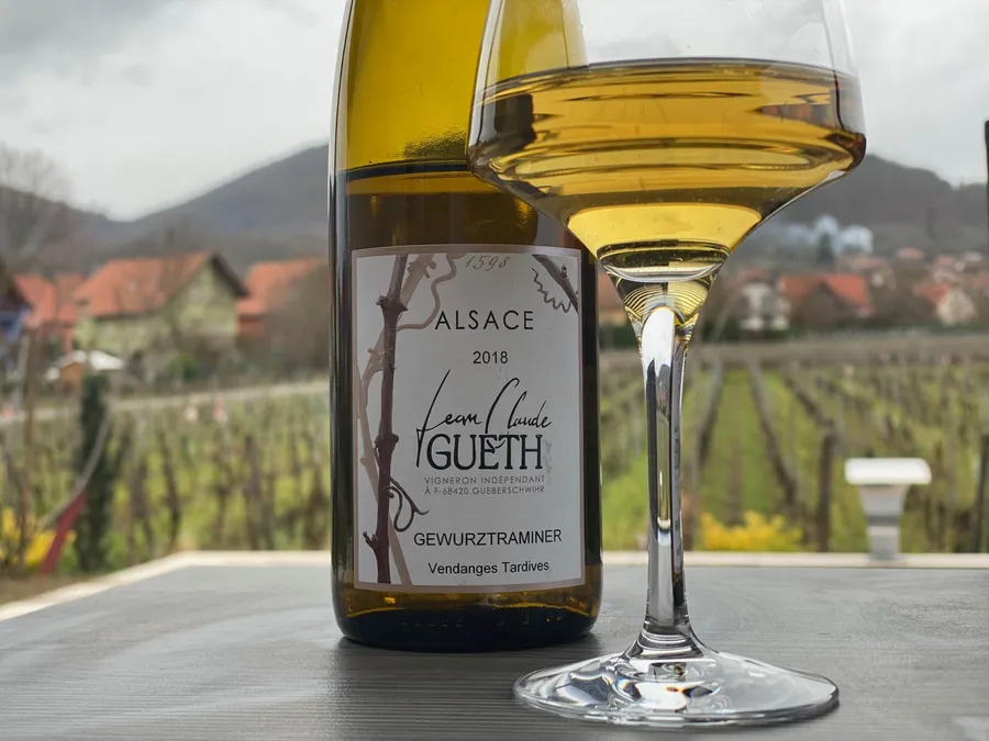 Visitez des vignes et dégustez des vins bio avec Muriel - Image n°1 - Wecandoo