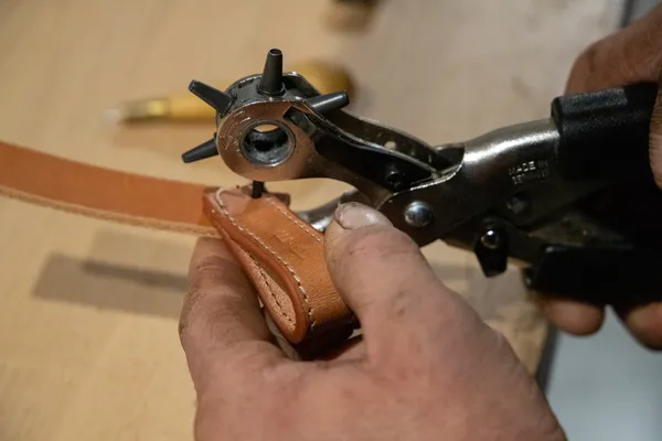 Initiez-vous à la petite maroquinerie avec Anne-Laure - Image n°4 - Wecandoo