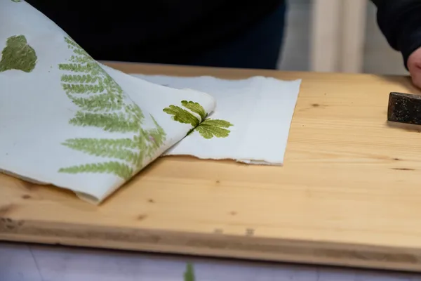 Initiez-vous à l'empreinte végétale avec Fatima - Image n°4 - Wecandoo