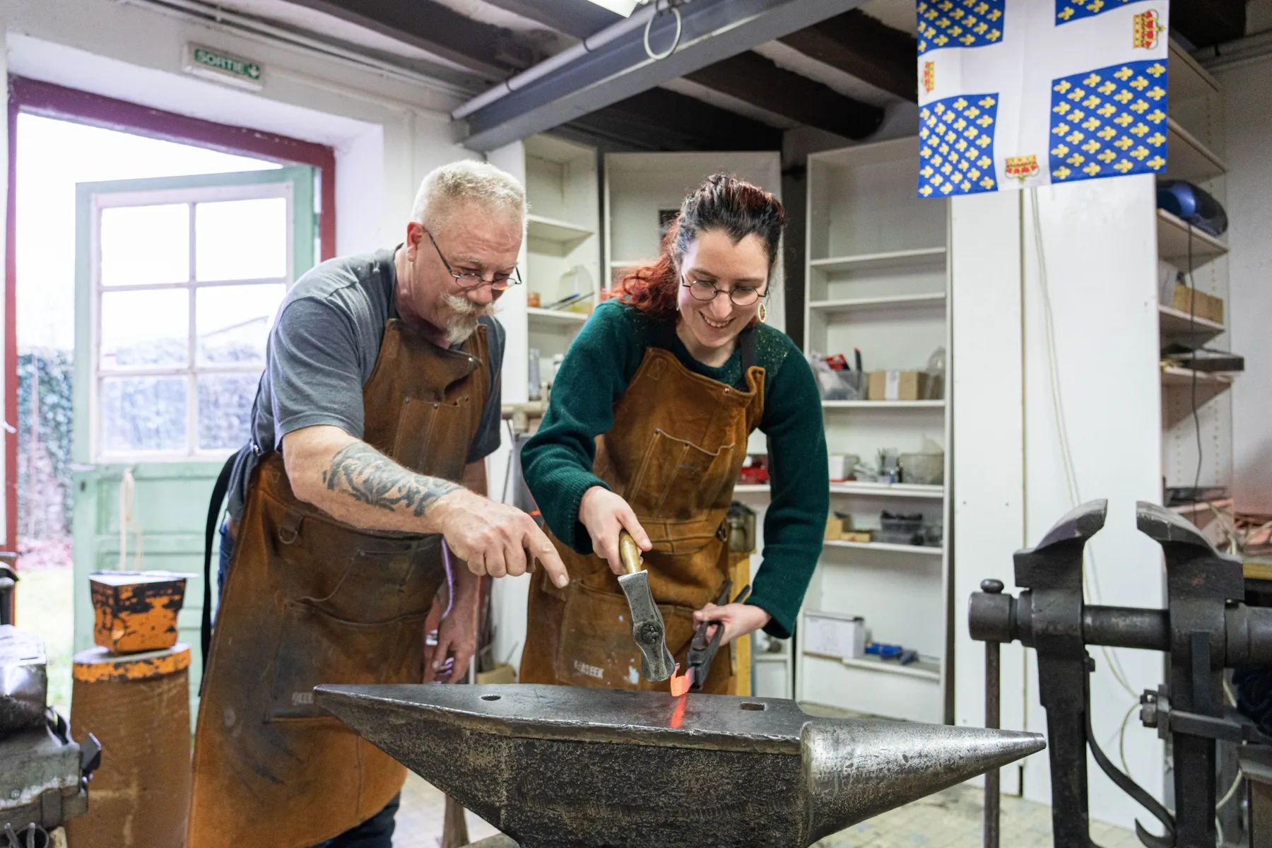 Forgez votre couteau et réalisez son fourreau avec Pascal - Image n°3 - Wecandoo
