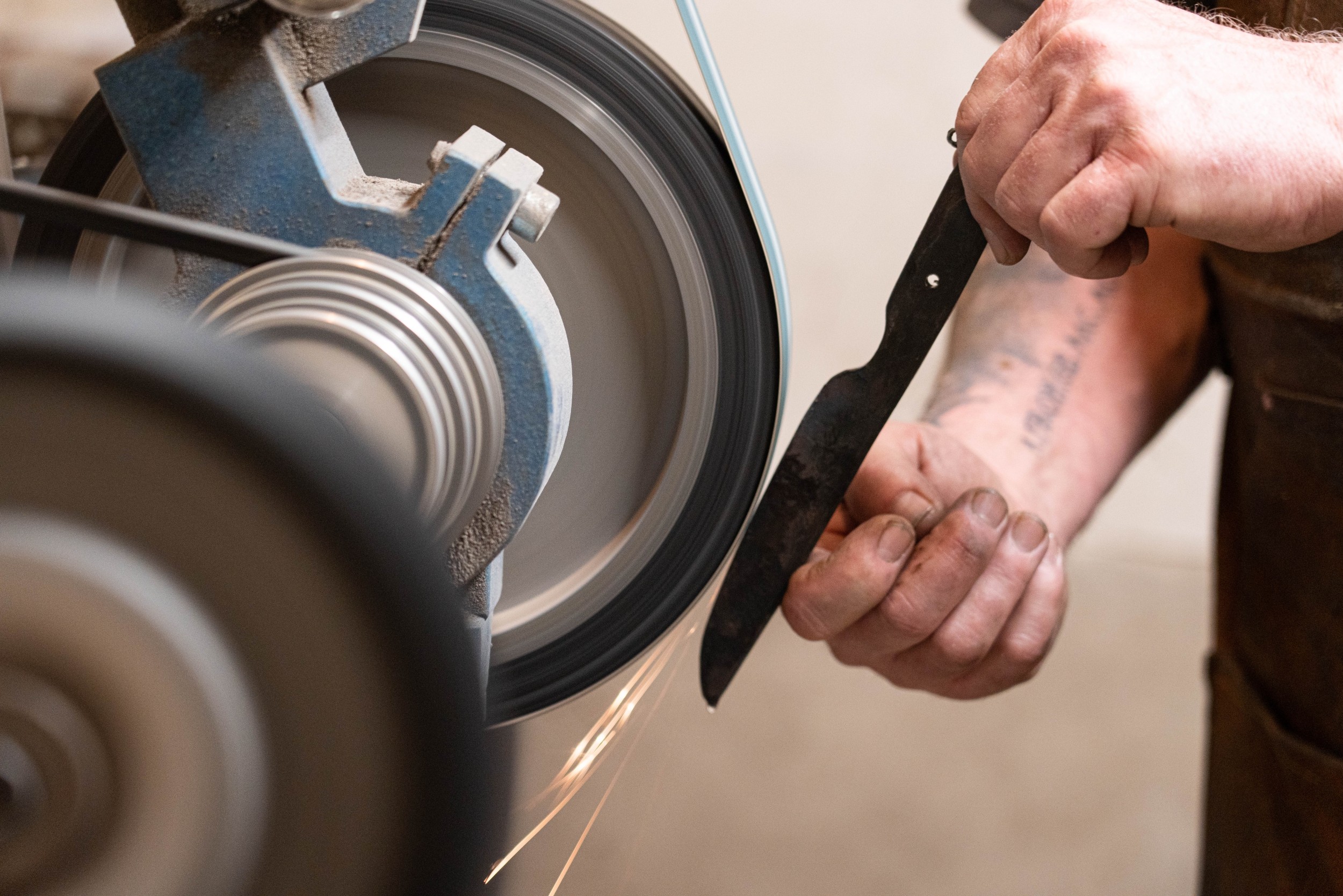 Forgez votre couteau et réalisez son fourreau