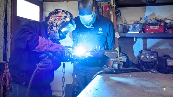 Réalisez votre porte bouteille avec Lucas - Image n°2 - Wecandoo