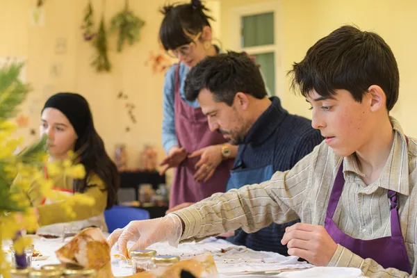 Réalisez votre paire de housses de coussin en écoprint avec Mélissa - Image n°2 - Wecandoo