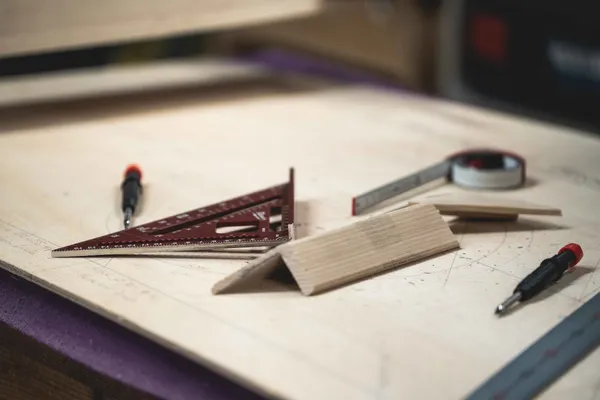 Fabriquez votre tabouret avec Yann - Afbeelding nr. 2 - Wecandoo