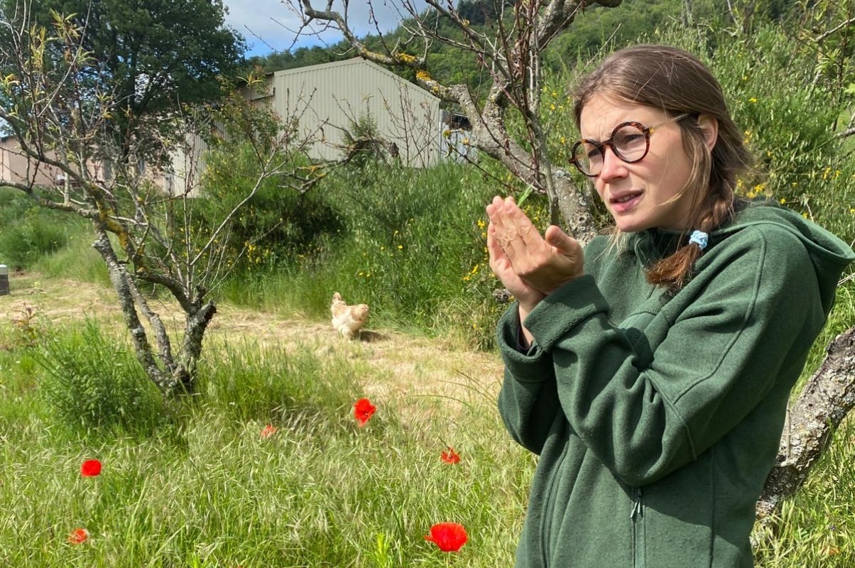Wecandoo - Apprivoisez les plantes et les abeilles avec Jeanne et Camille - Image n°6