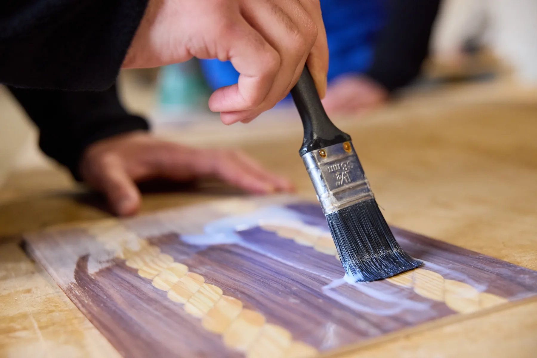 Réalisez votre plateau de service en bois avec Lois - Image n°5 - Wecandoo