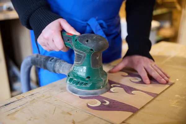 Réalisez votre plateau de service en bois avec Lois - Afbeelding nr. 4 - Wecandoo