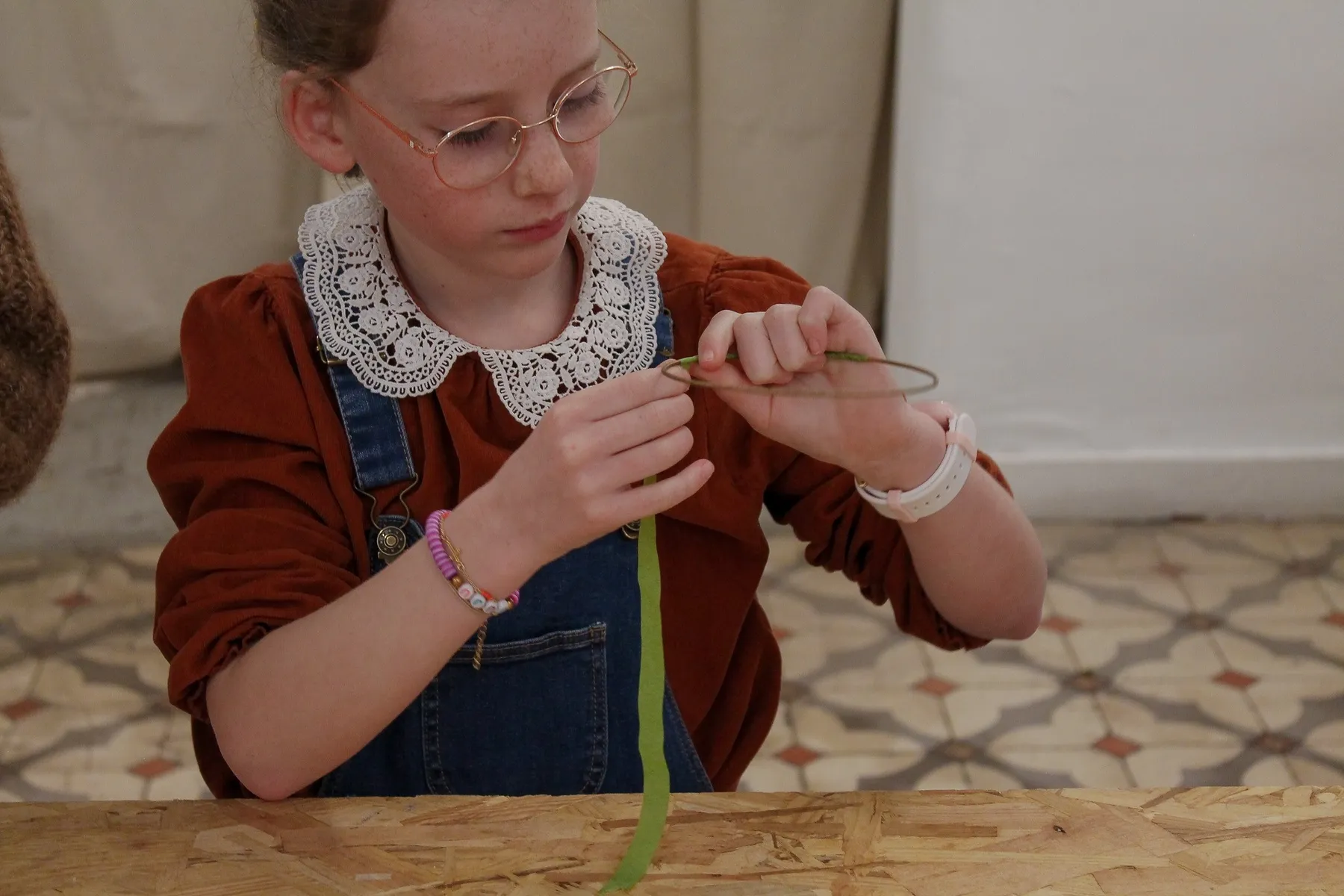 Réalisez vos couronnes de fleurs séchées en duo avec votre enfant accompagnés par Alice - Afbeelding nr. 2 - Wecandoo
