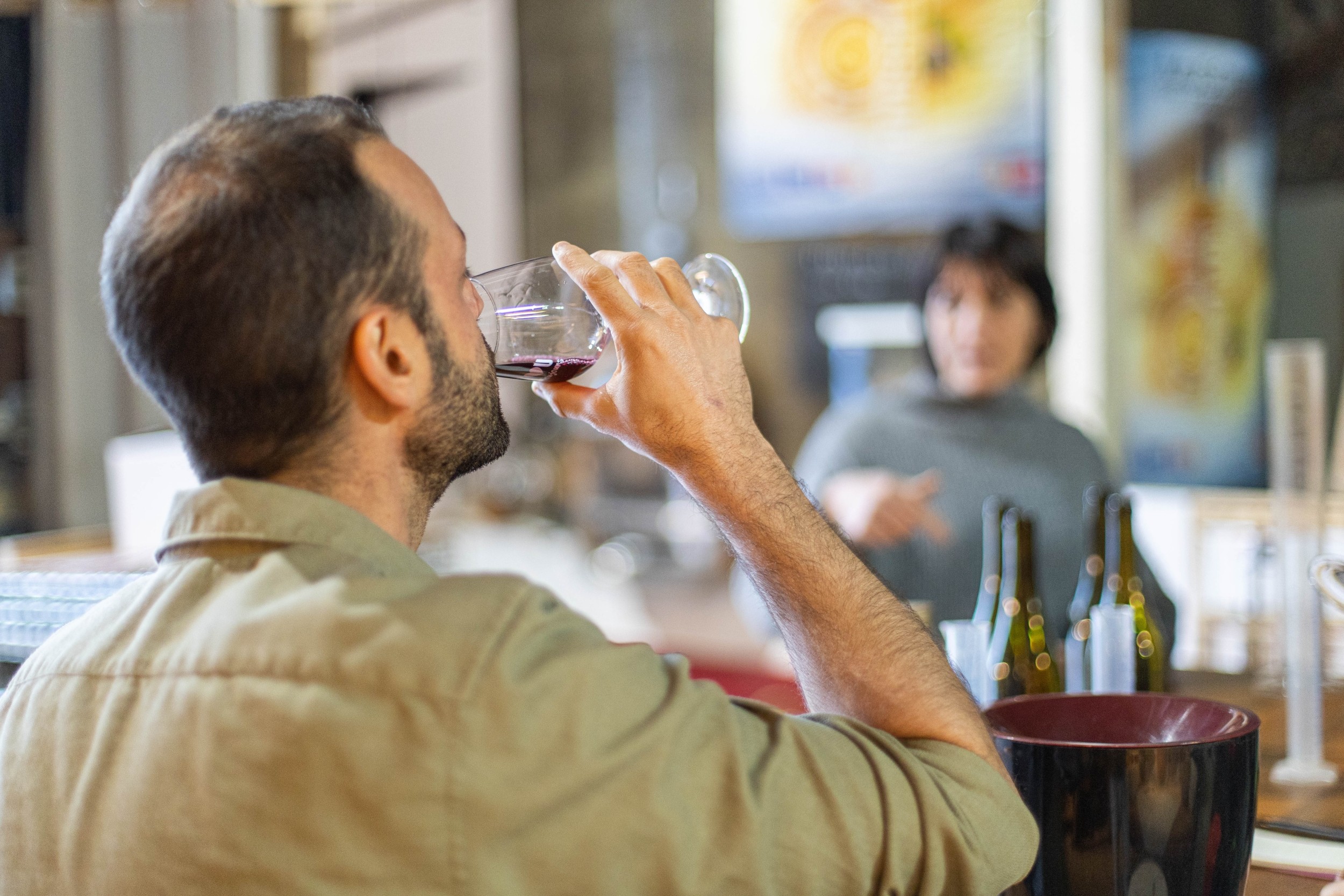 Wecandoo - Assemblez votre vin rouge avec Nathalie - Image n°6