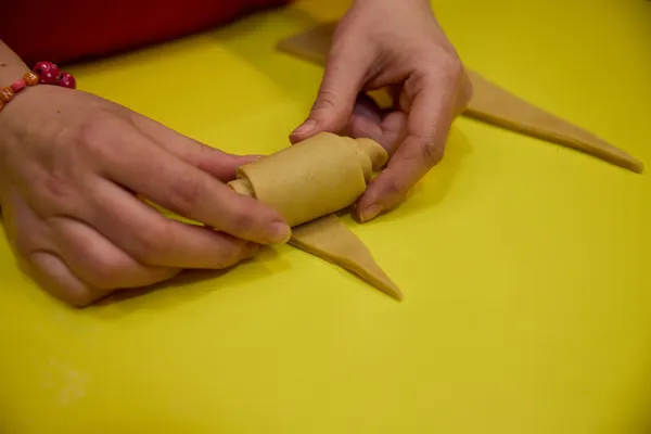 Réalisez vos viennoiseries bicolores avec Fanny - Image n°4 - Wecandoo