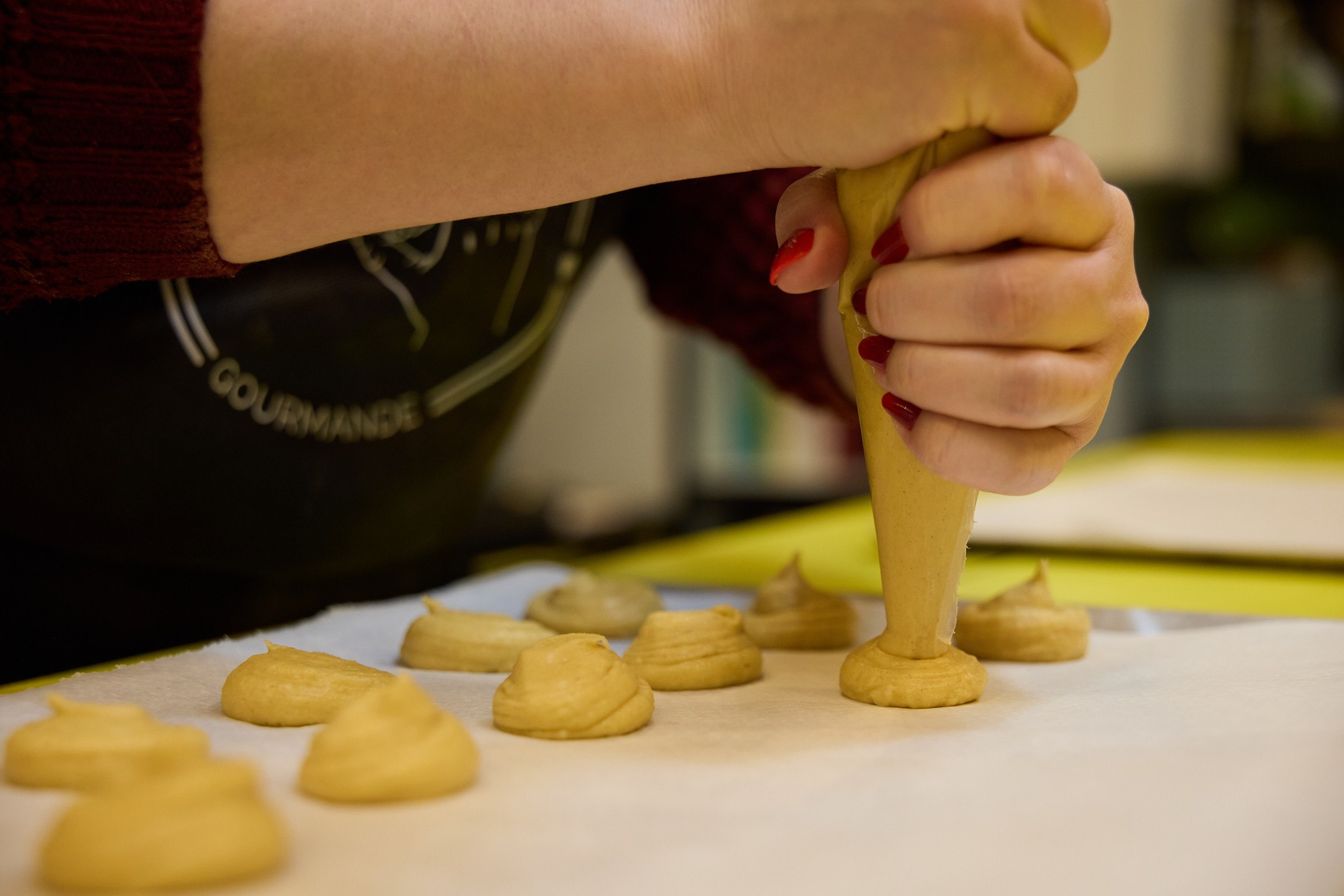 Wecandoo - Réalisez vos chouquettes et profiteroles avec Fanny - Image n°3