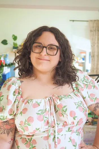 Pauline: Fileuse de verre in La Rochelle