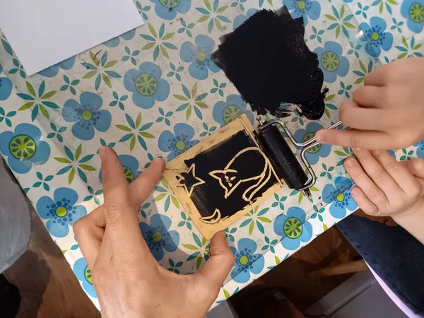 Découvrez la linogravure en duo avec votre enfant accompagnés par Corinne - Afbeelding nr. 5 - Wecandoo