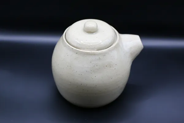 Initiez-vous au tour de potier avec Karen - Image n°3 - Wecandoo