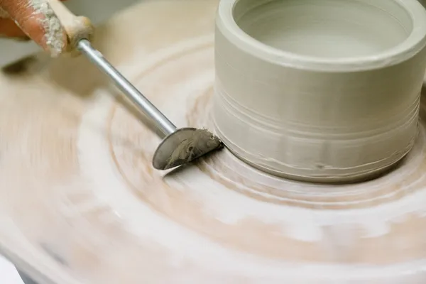 Initiez-vous au tour de potier avec Nathalie - Image n°4 - Wecandoo