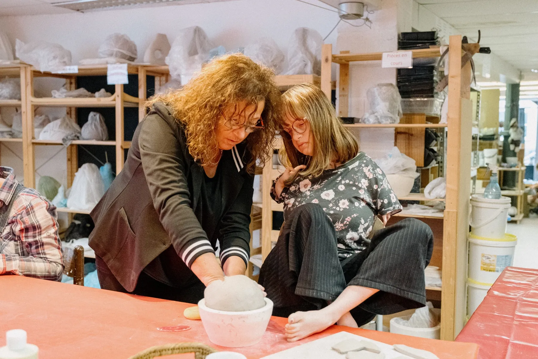 Initiez-vous au modelage et à l'émaillage avec Nathalie - 2J - Image n°2 - Wecandoo