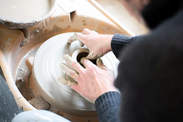 Initiez-vous au tour et modelage avec Orianne - Image n°4 - Wecandoo