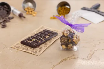 Moulez vos tablettes en chocolat et vos mendiants