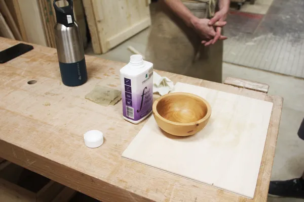 Captivez votre équipe et découvrez le tournage sur bois avec Valentin - Image n°3 - Wecandoo